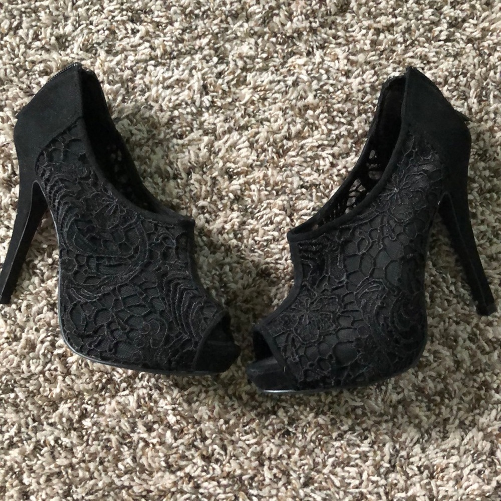 Apt 9 Black Lace Heels